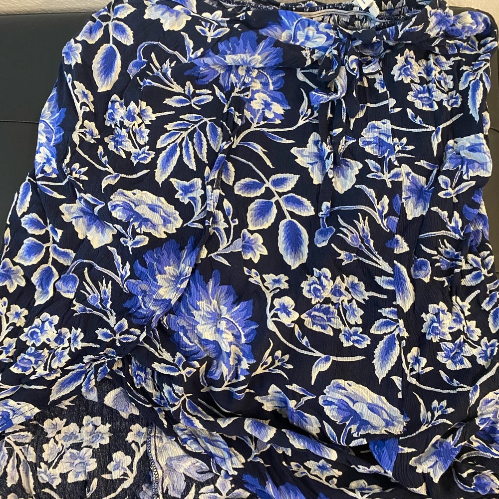 Aeropostale Navy and Blue Floral Skirt
